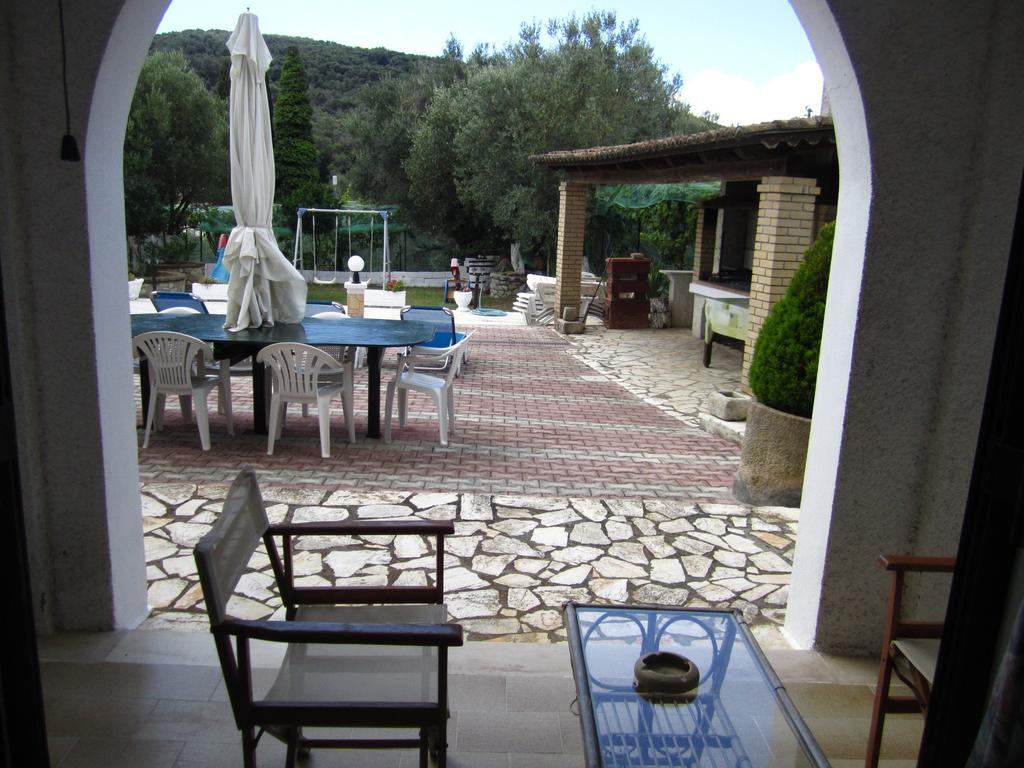 Villa Mike 105 Liapades Rum bild